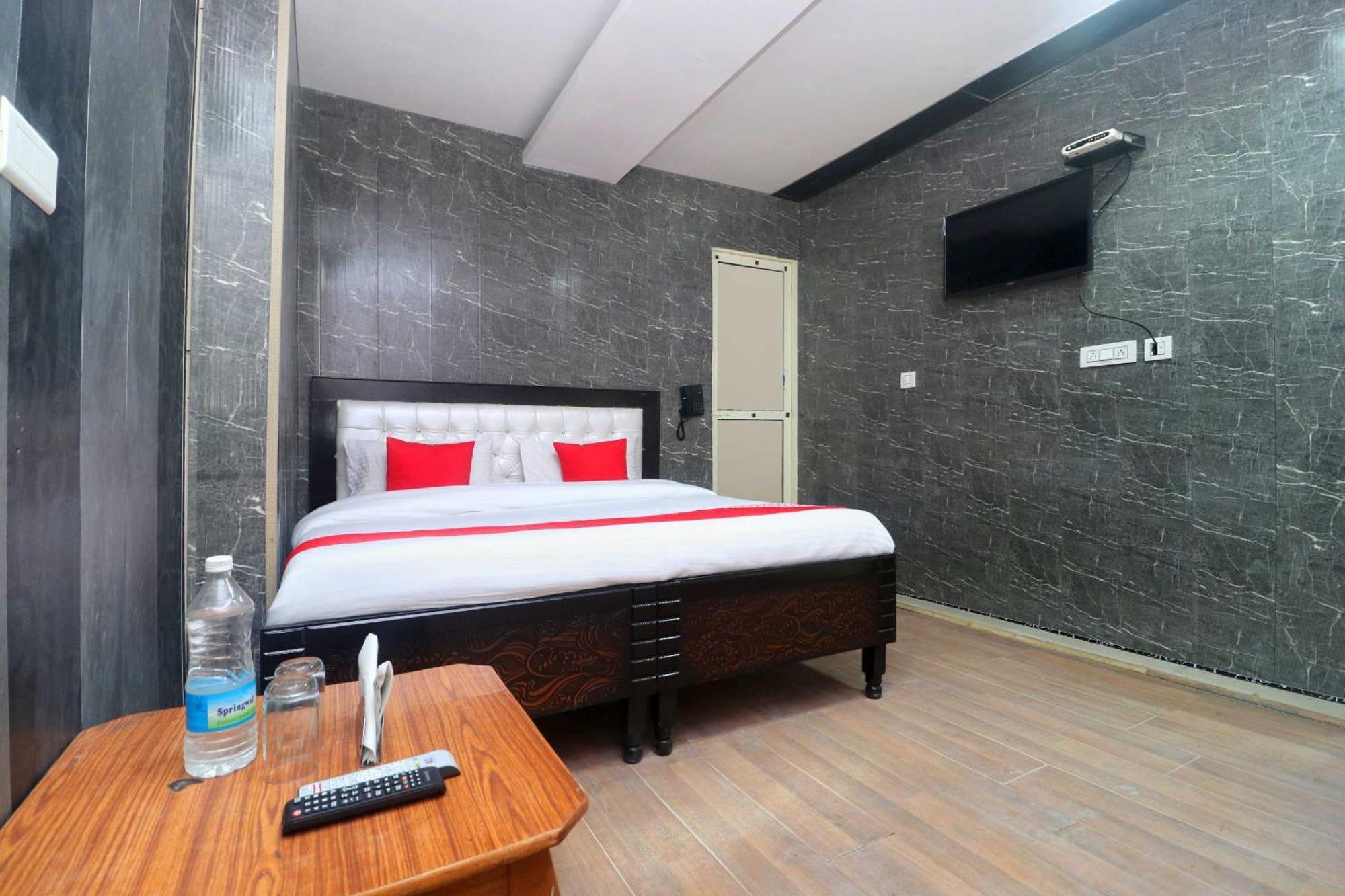 Oyo Hotel Aryan Plaza Chandīgarh Εξωτερικό φωτογραφία