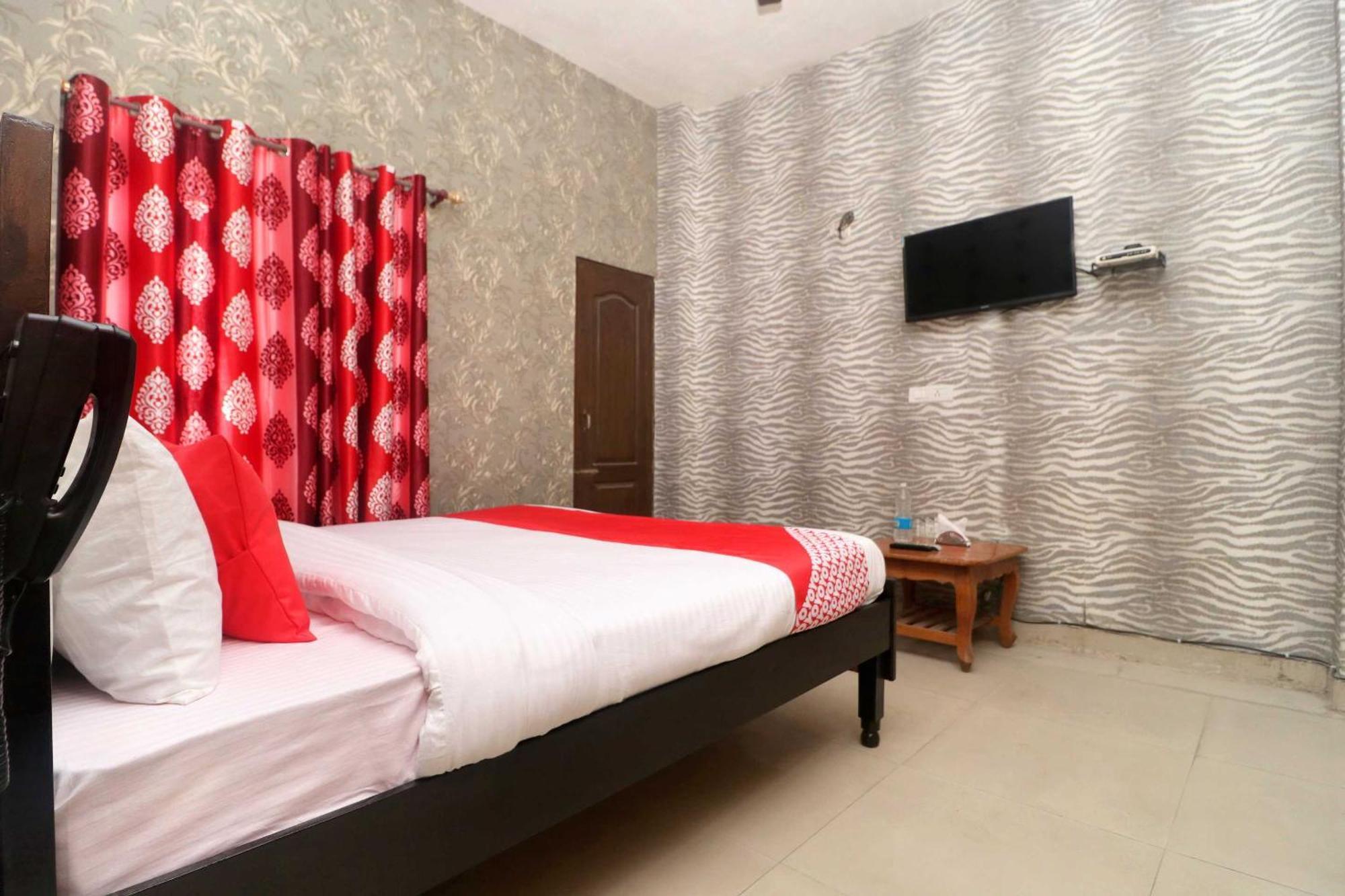 Oyo Hotel Aryan Plaza Chandīgarh Εξωτερικό φωτογραφία